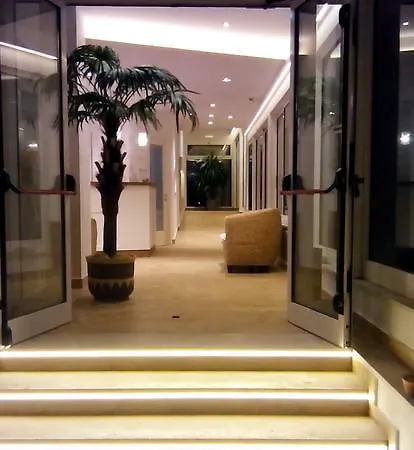 Oasi Ristorante Pizzeria Hotel 2*