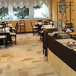 Oasi Ristorante Pizzeria فانو