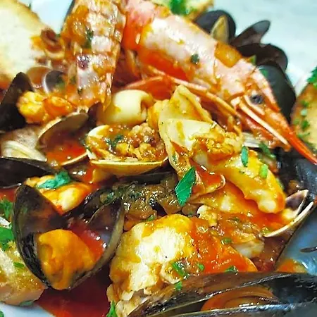Oasi Ristorante Pizzeria Hotel 2*