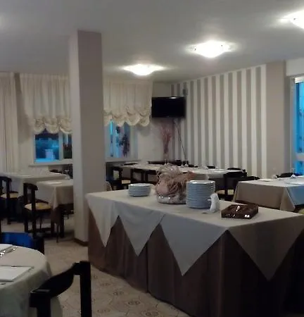 Ξενοδοχείο Oasi Ristorante Pizzeria 2*