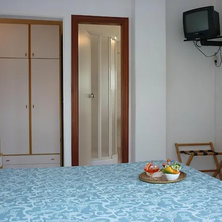 绿洲酒店及比萨饼餐厅 法诺